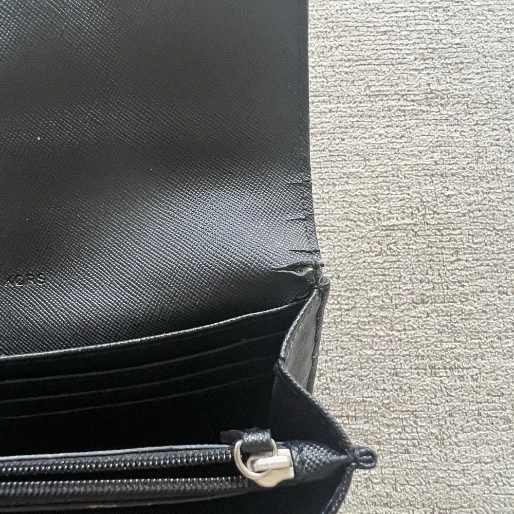 Michael Kors Black Signature Tote Shoulder Bag Purse with Matching Wallet